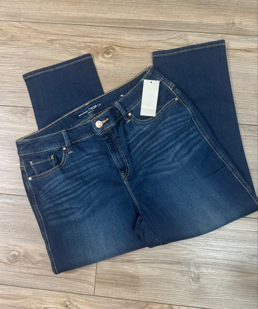 Chico’s The Platinum Crop NWT Size 1.5 Bin I7